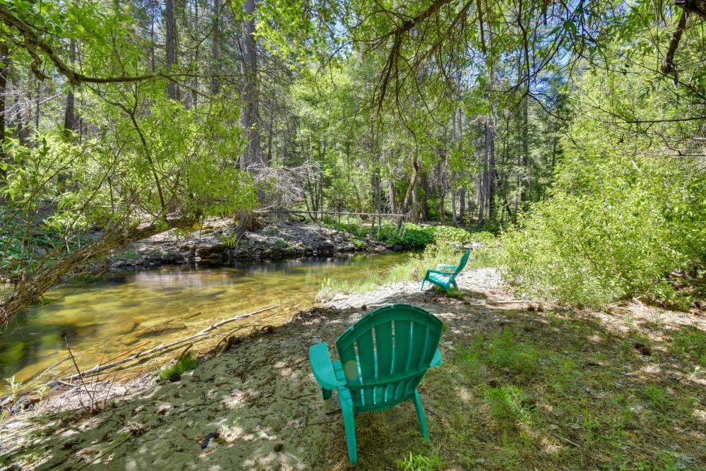 7 Mi to Yosemite Natl Park Riverfront Getaway!